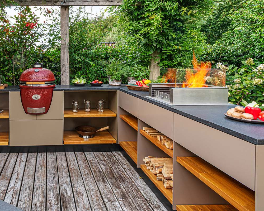 Luxury Outdoor Kitchen Appliances